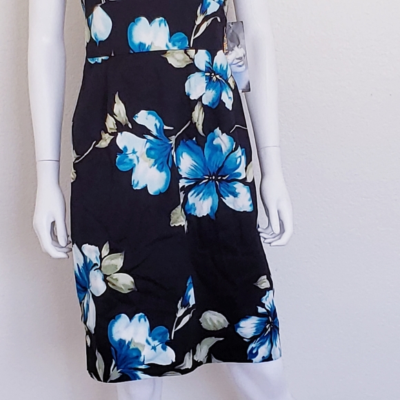 WOMEN'S FLORAL HALTER DRESS | 8P - Picture 6 of 8